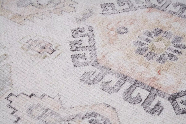 Covor Aman Beige – Aspect vintage și întreținere simplă