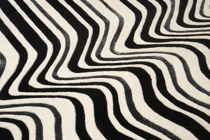 Draft Black – Covor handmade alb-negru