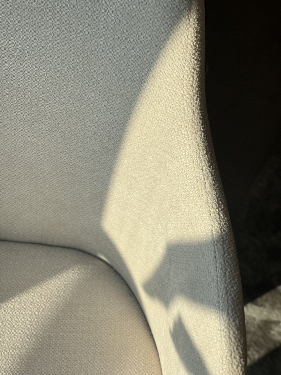 Finn Fabric – Elegant Marble Effect and Sophisticated Texture