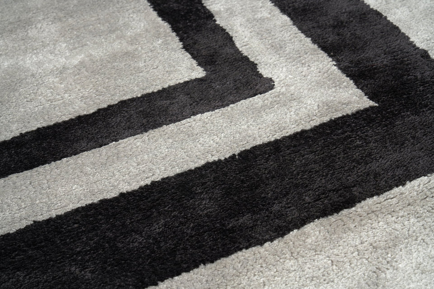 Strada Gray – Covor handmade elegant